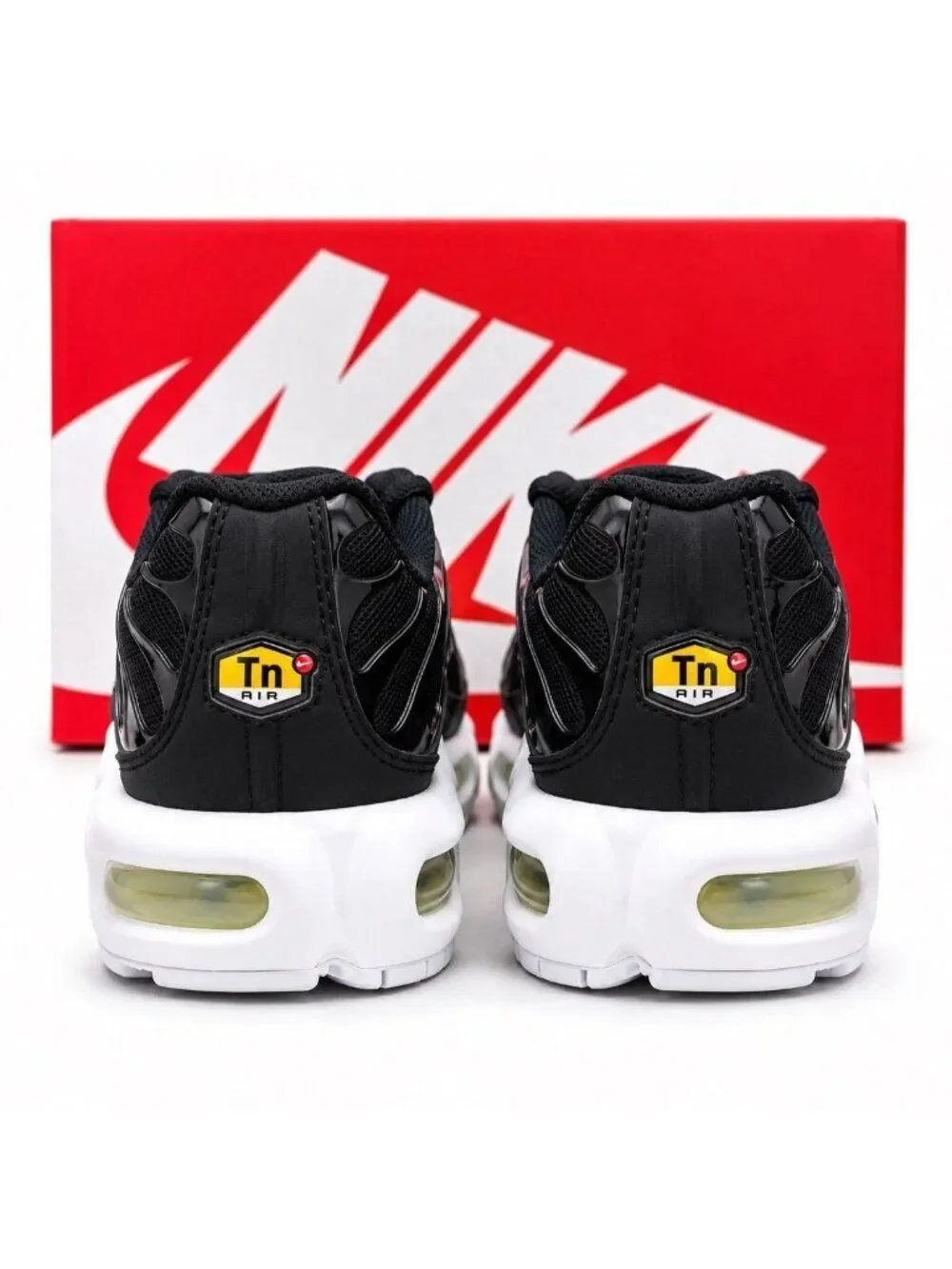 Nike Air Max Plus TN Black White Women’s 6.5 Running Shoes DM2362-001